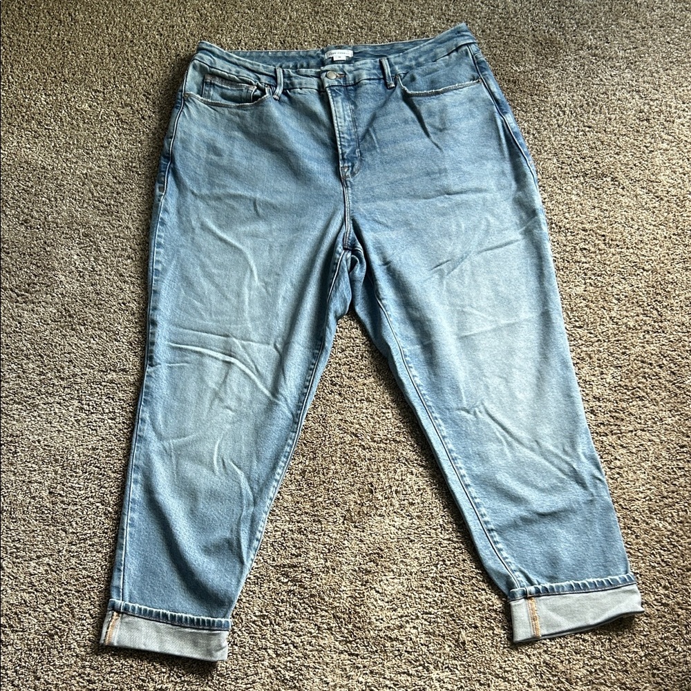 Good American Weekender Cuffed jeans size 16